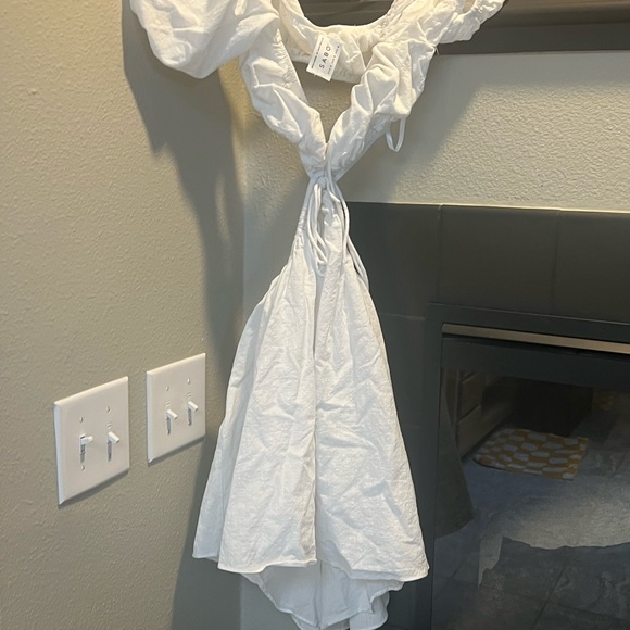 sabo skirt cutout dress - Picture 2 of 3